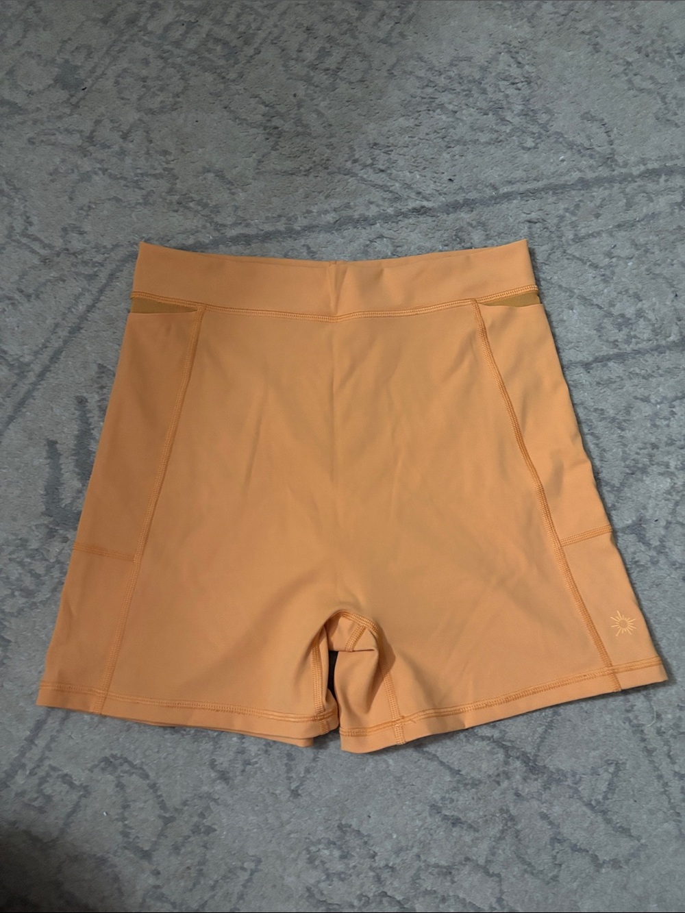 ✨Aerie Hi-Rise 4 inch Shortie Bike Short